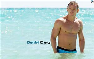 Daniel Craig